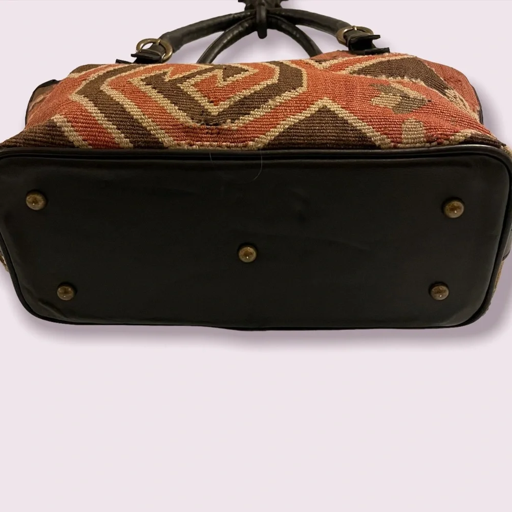 Recycled Rug Scraps Handbag - Picture 3 of 6